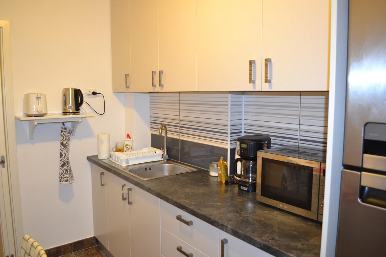 Victoria Plaza Two Bdr Apt Apartment Bucharest Exterior photo